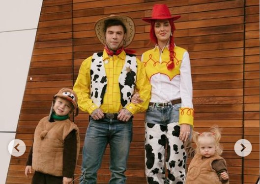 Halloween 2022, dai Ferragnez a Paris Hilton: costumi e feste dei VIP – FOTO