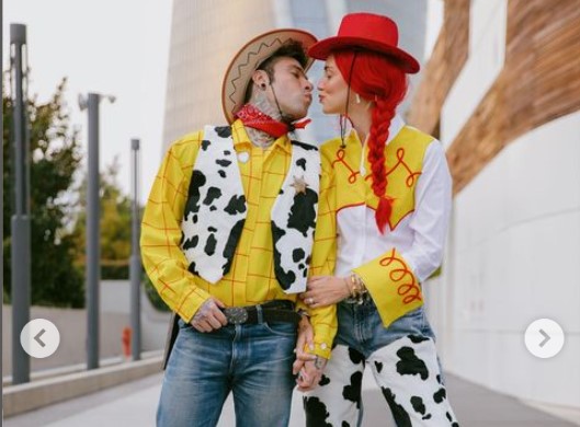 Halloween 2022, dai Ferragnez a Paris Hilton: costumi e feste dei VIP – FOTO