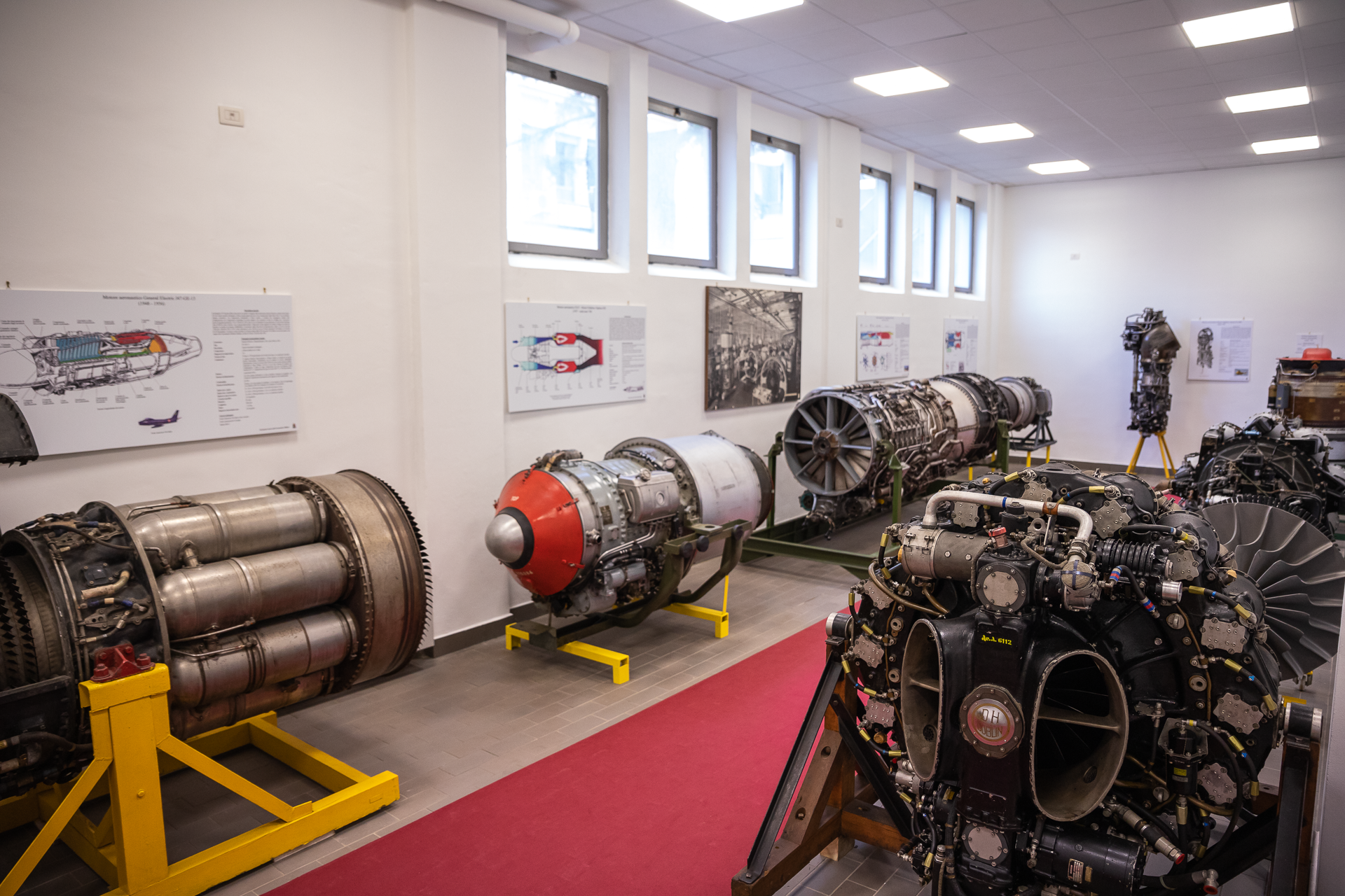 Restaurati 22 motori dell’aeronautica: esposti al Museo dell’università di Palermo