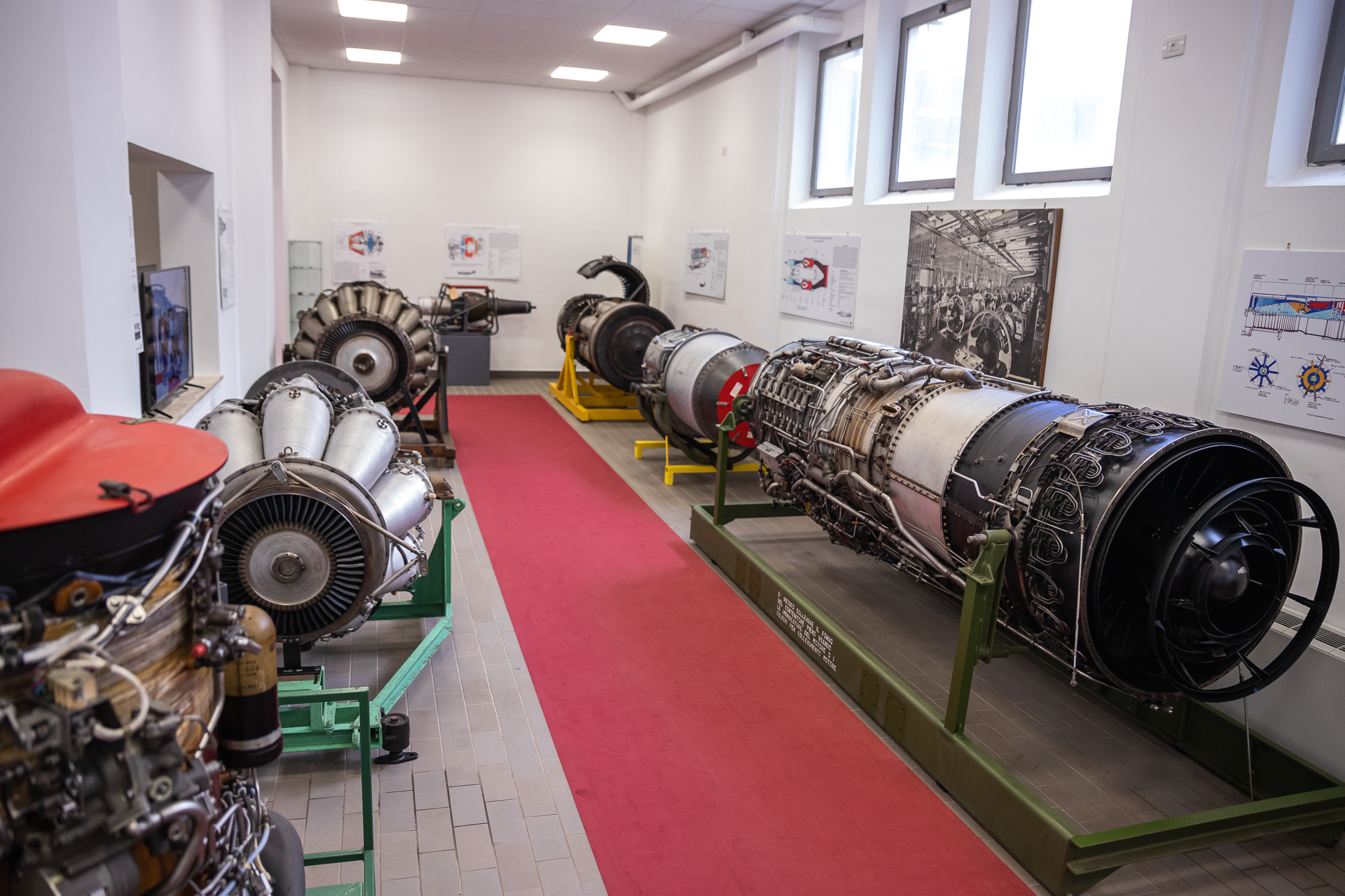 Restaurati 22 motori dell’aeronautica: esposti al Museo dell’università di Palermo