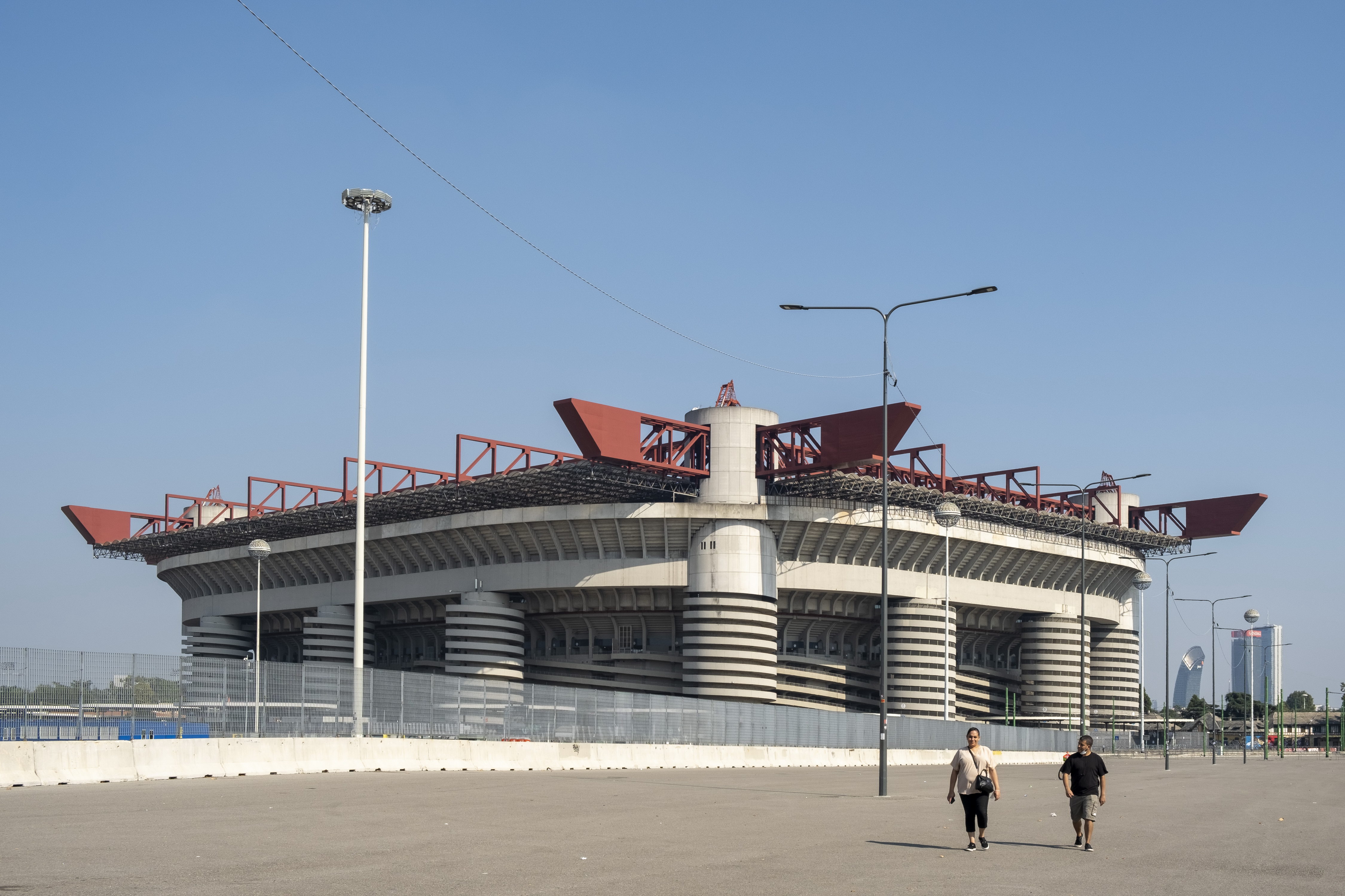 La proposta di Capello: “Berlusconi più grande di Bernabeu, intitoliamogli lo stadio”