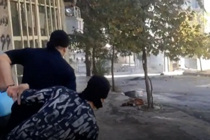 La polizia spara sulla folla: il video schock in Iran