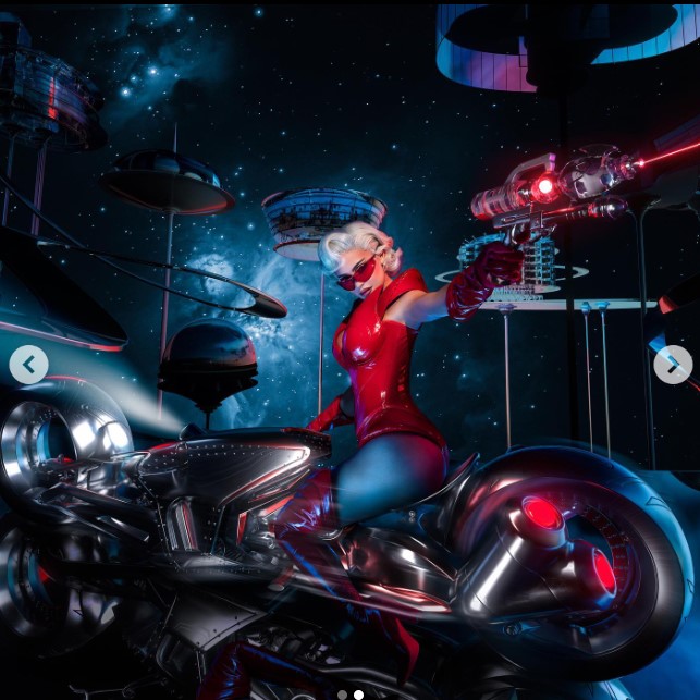 Halloween 2022, dai Ferragnez a Paris Hilton: costumi e feste dei VIP – FOTO