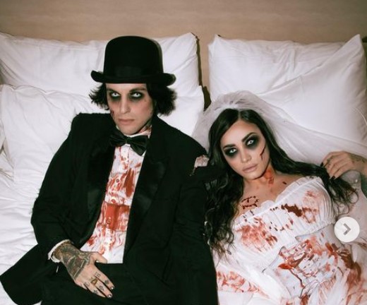 Halloween 2022, dai Ferragnez a Paris Hilton: costumi e feste dei VIP – FOTO