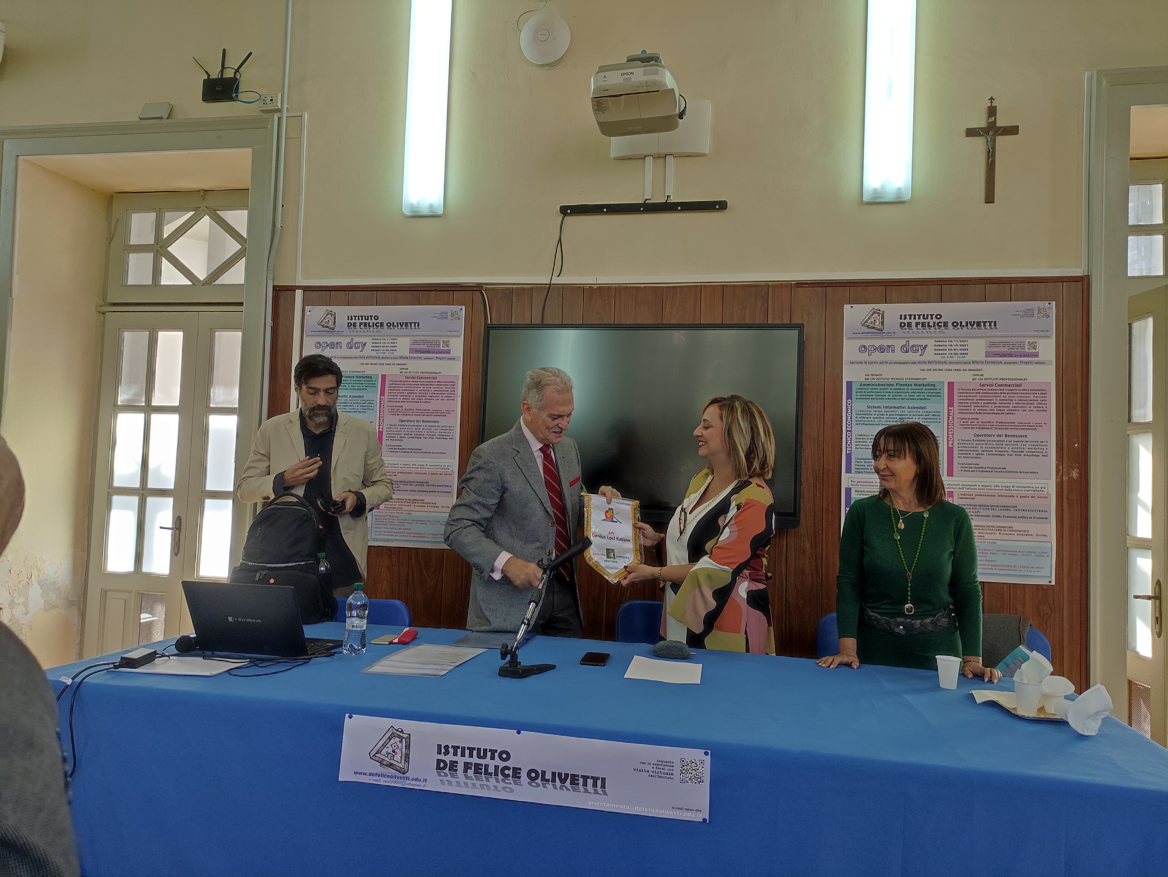 Al De Felice-Olivetti Percorsi di Orientamento per la valorizzazione e promozione del patrimonio artistico Al De Felice-Olivetti Percorsi di Orientamento per la valorizzazione e promozione del patrimonio artistico