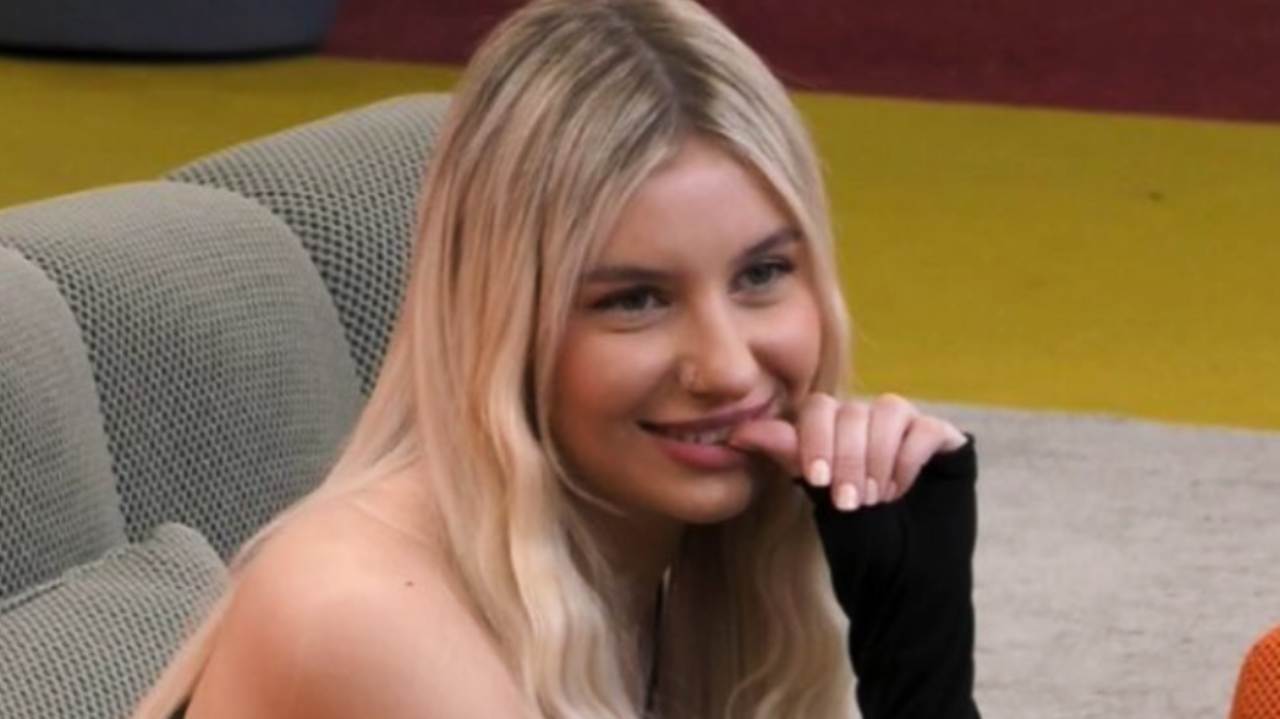 Micol Incorvaia canta Faccetta nera al GF vip: adesso rischia la squalifica