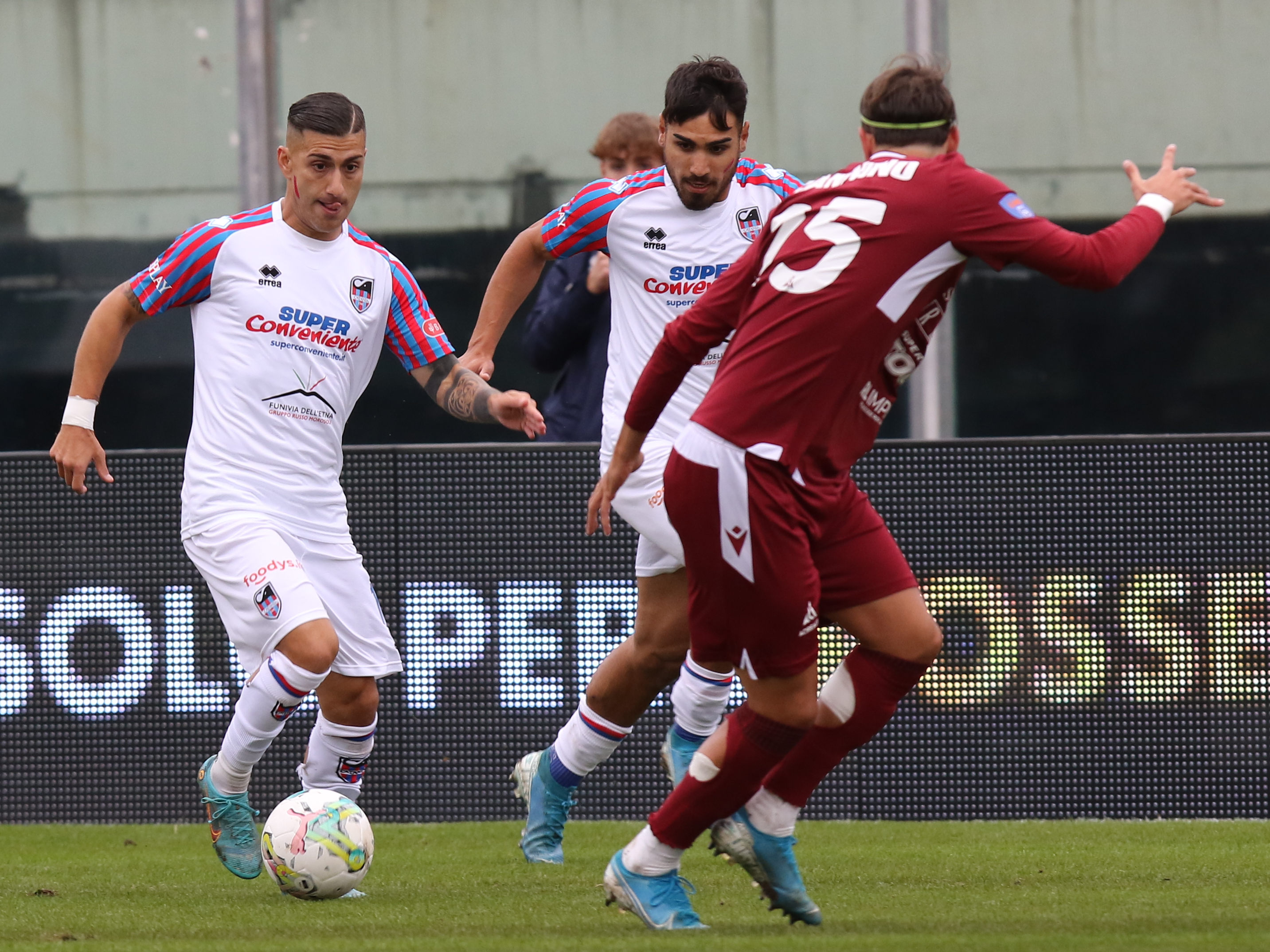 Catania-Acireale 1-0, tifosi allo stadio nonostante il maltempo: le FOTO più belle