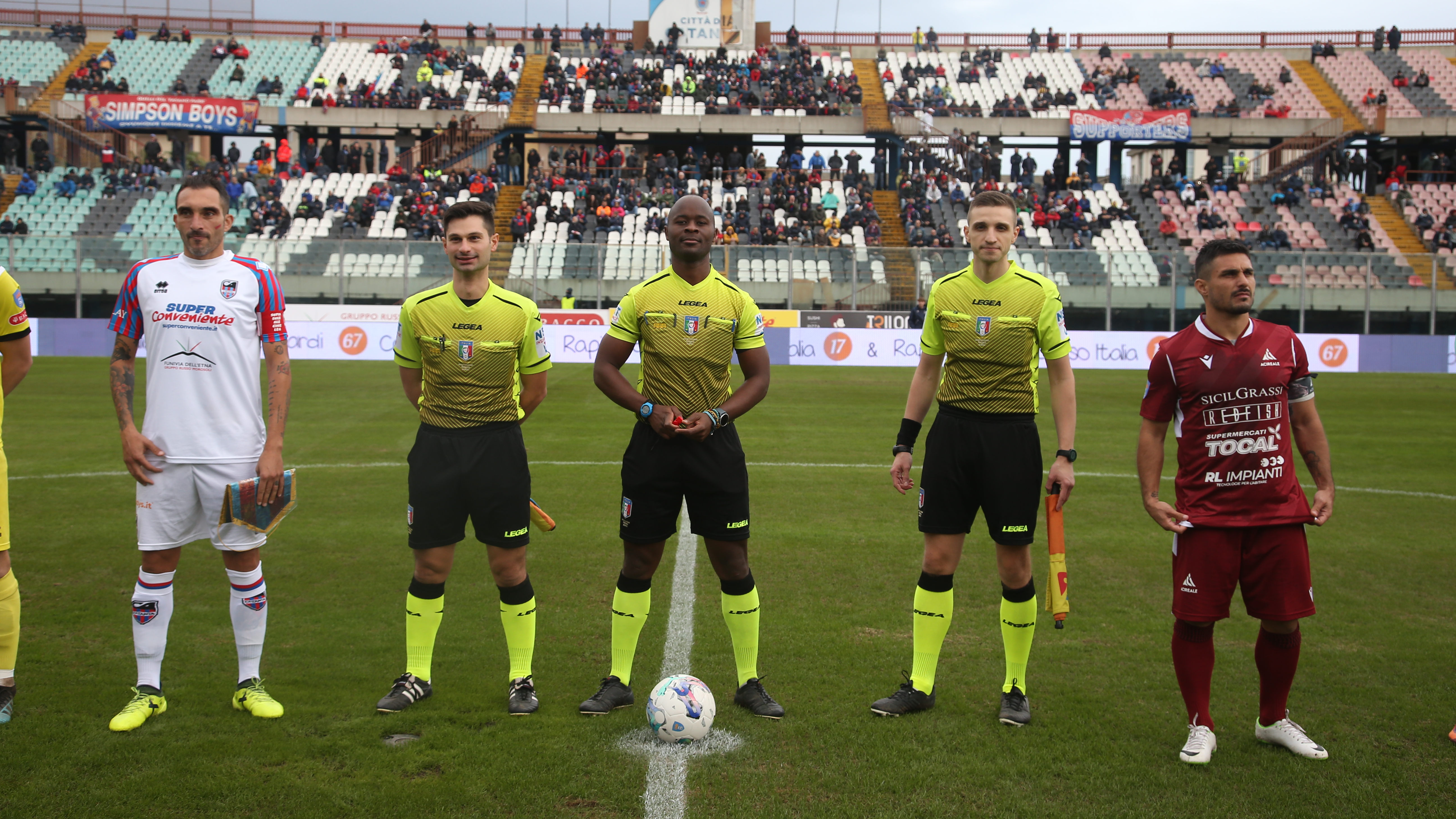 Catania-Acireale 1-0, tifosi allo stadio nonostante il maltempo: le FOTO più belle