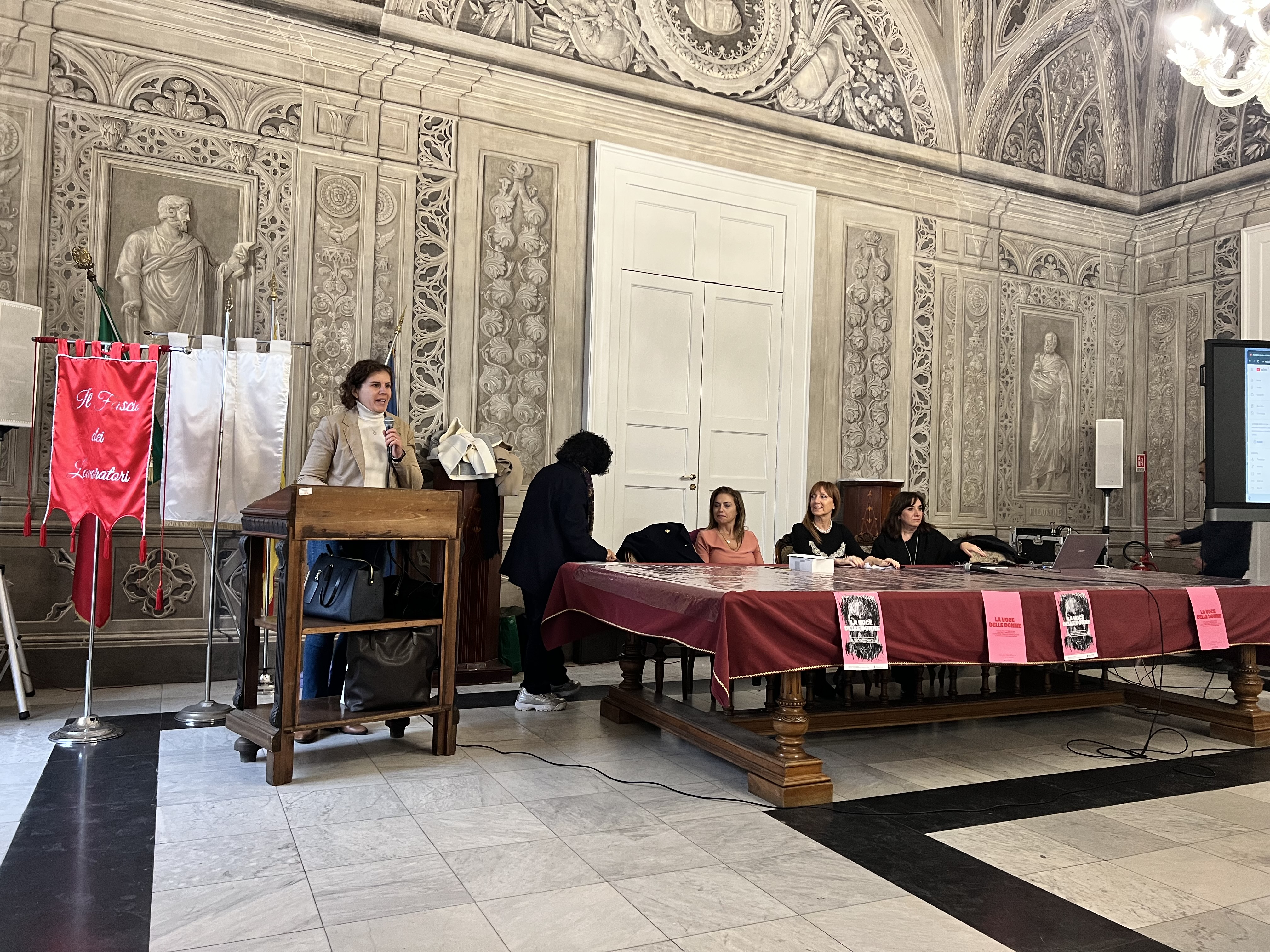 Violenza sulle donne e questione di “linguaggio”: “Il 65% dei bambini vittima di violenza assistita”