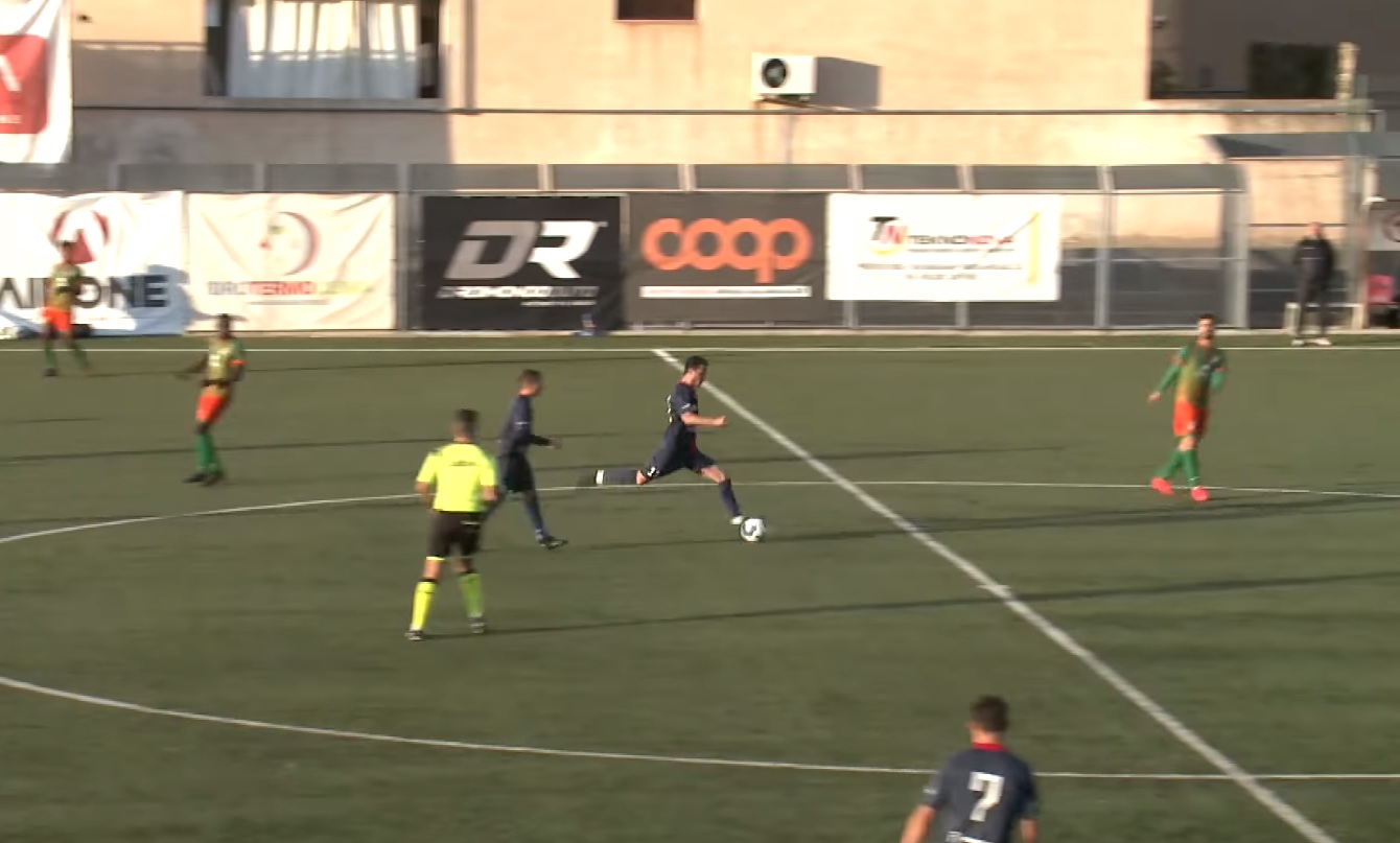 Come Maradona e Mascara, Prezzabile segna da centrocampo in Eccellenza – VIDEO