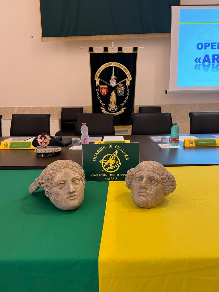 Teste di terracotta ritrovate nel Catanese, il Tenente colonnello Pacetto al QdS: “Ecco come le abbiamo recuperate” – VIDEO