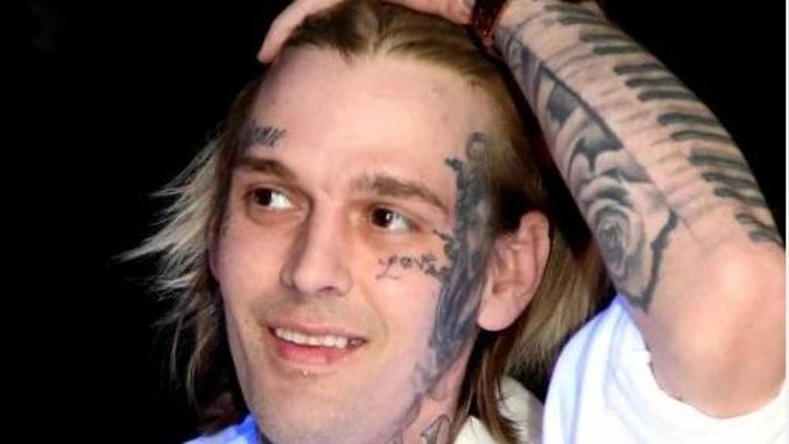 Morto il cantante Aaron Carter: il corpo è stato ritrovato nella vasca da bagno