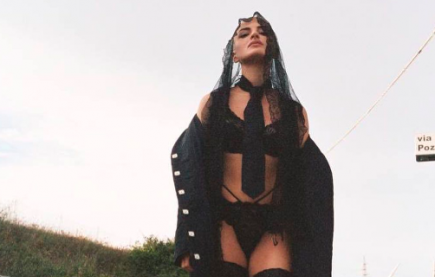 Arisa incanta con un monologo a Le Iene: “Essere buoni non è da sfigati, ma è una scelta sexy”