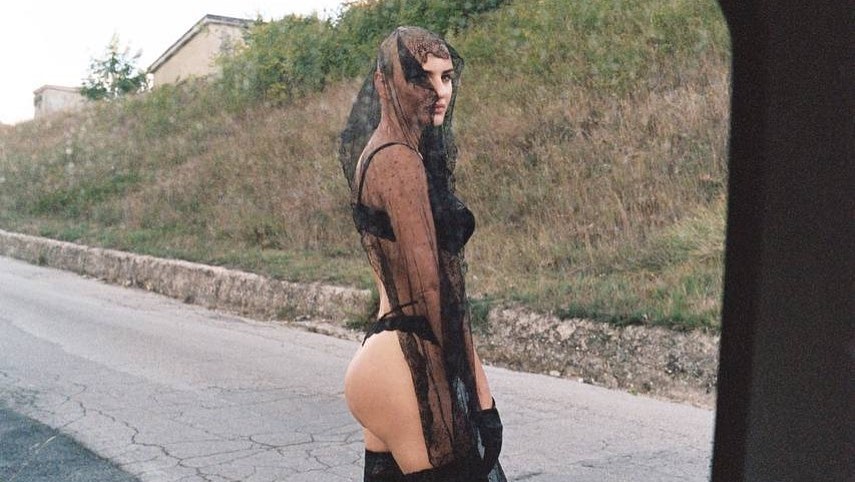 Arisa incanta con un monologo a Le Iene: “Essere buoni non è da sfigati, ma è una scelta sexy”