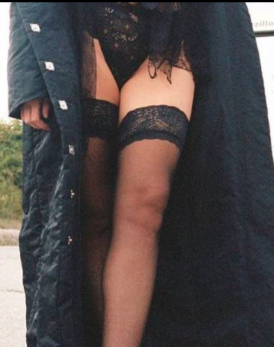 Arisa infiamma i social con le foto in intimo: “Prima mi cercavo, adesso mi sono trovata”