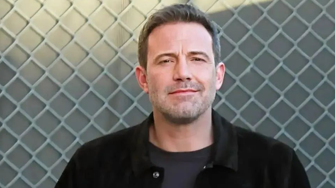 Ucraina, Ben Affleck in videoconferenza con capo ufficio Zelensky: l’attore invitato a Kiev