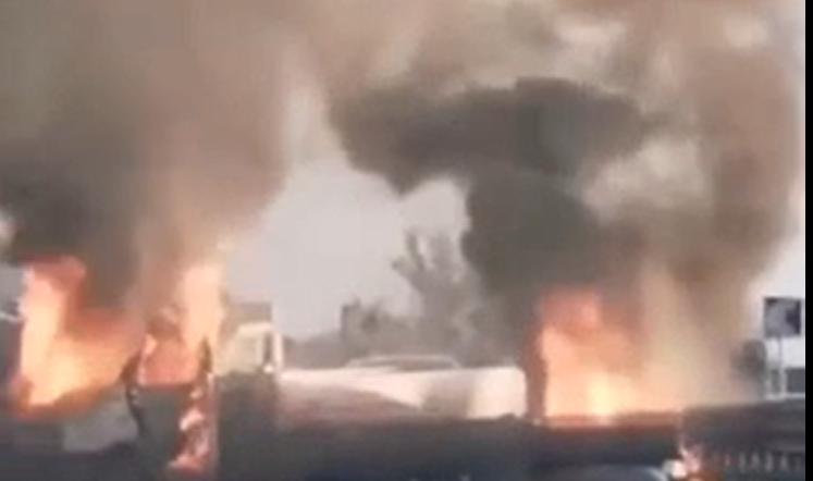 Assalto a portavalori e sparatoria lungo la Statale 131: ci sono feriti. Il video