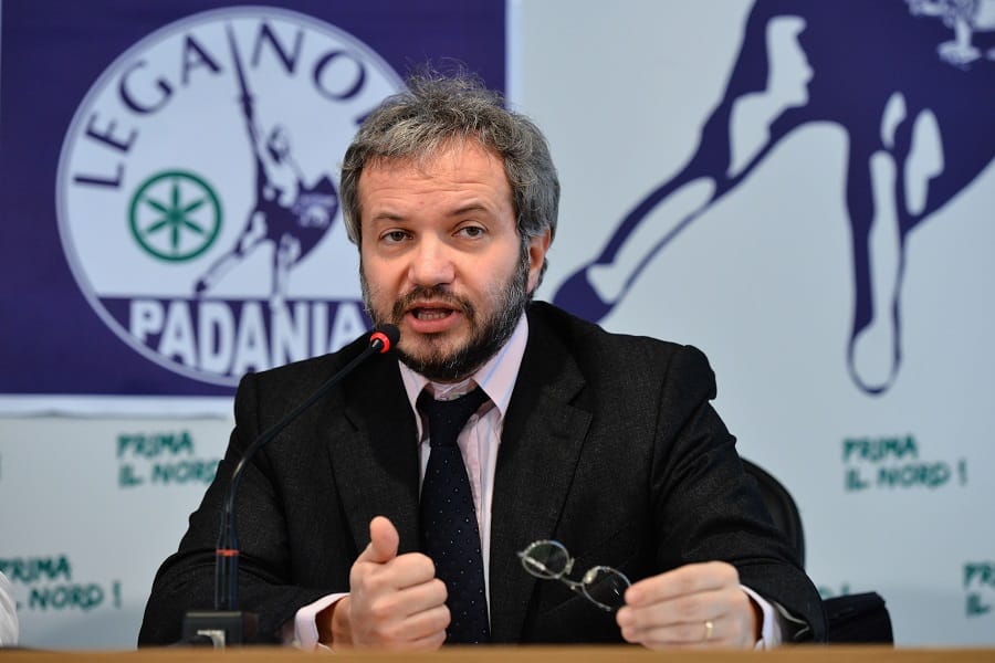 Borghi (Lega) annuncia proposta di legge: “Un anno di galera a chi tenta deturpare opere”