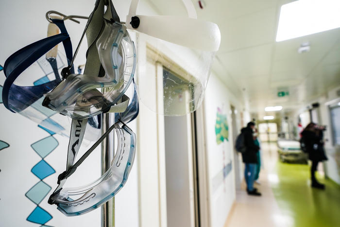 Covid, piccoli segnali di “risveglio”: la situazione negli ospedali di Catania