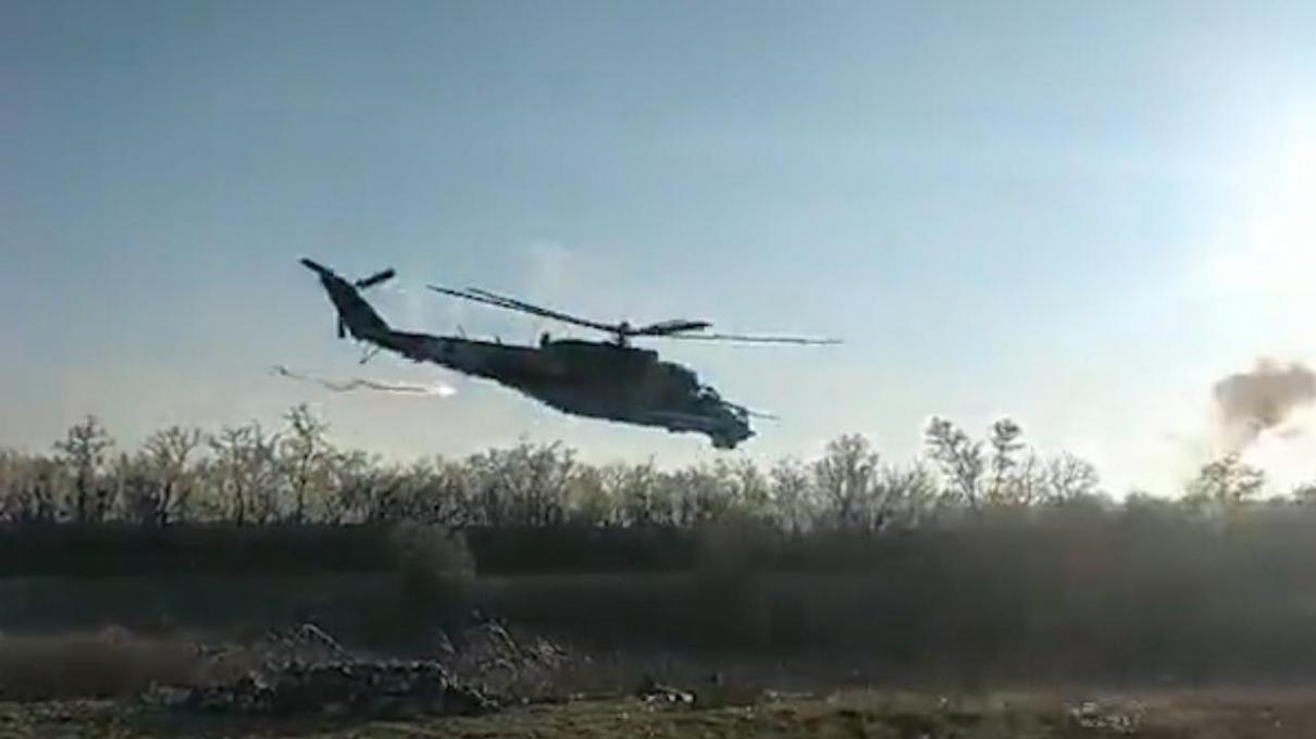 Ucraina: Londra invia elicotteri, è la prima volta da inizio conflitto