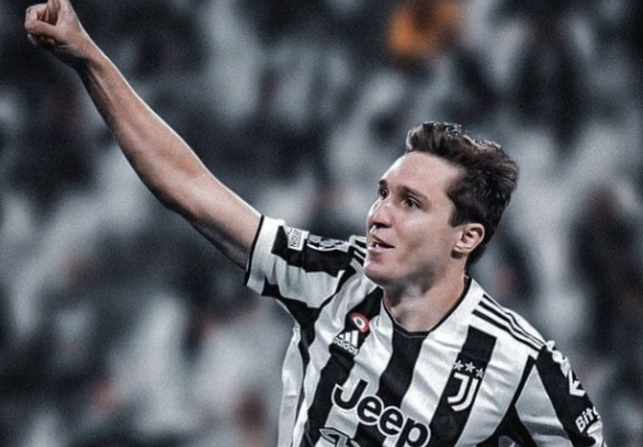 Juventus, Danilo e Alex Sandro a Torino: Chiesa in gruppo