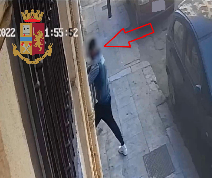 Massacra un’anziana per la pensione, orrore e arresto a Palermo (Video)