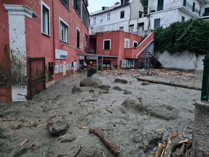 Frana Ischia, si cercano dispersi: identificata prima vittima