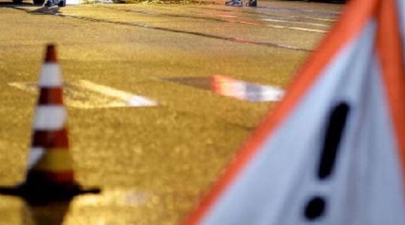 Investita e uccisa mentre passeggiava col cane: il corpo trascinato per 8 chilometri