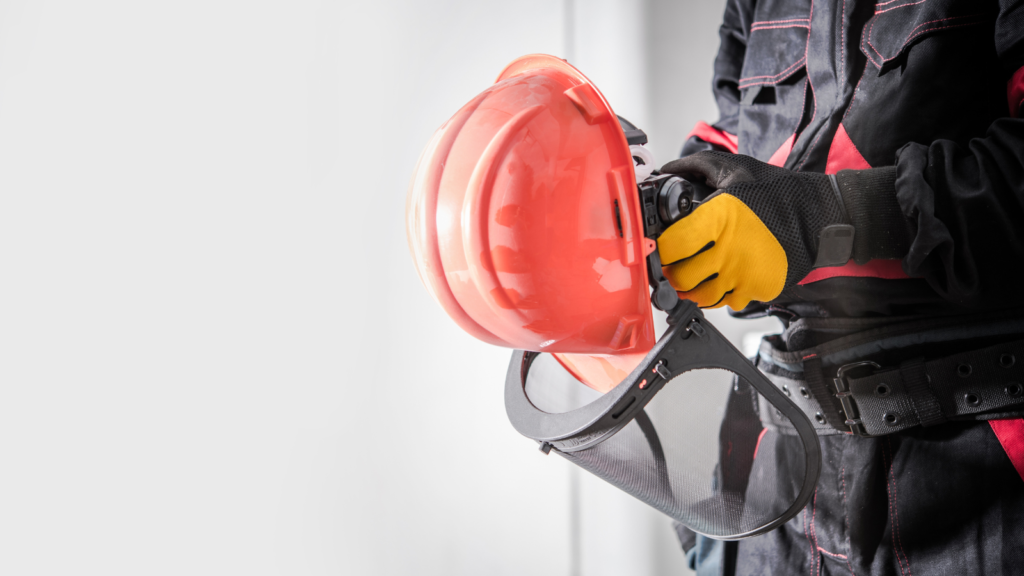 Due gravi incidenti sul lavoro: schiacciati da un carrello e da un furgone