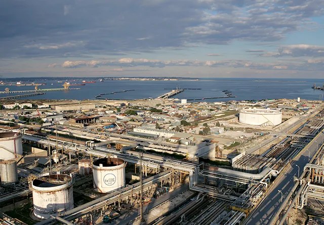 Vertenza Lukoil, si va verso nazionalizzazione. Norma giovedì in Consiglio dei Ministri