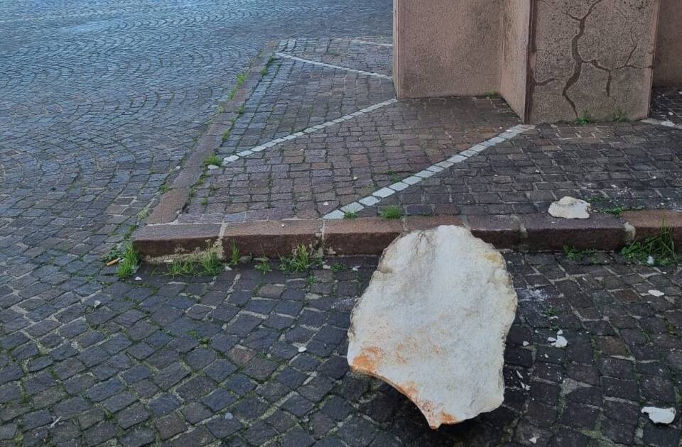 Terremoto Marche, la terra trema ancora: cento scosse in 24 ore, ecco le cause