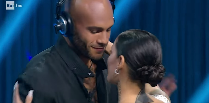 Ballando con le stelle: Marcel Jacobs illumina la pista, la classifica dell’ottava puntata