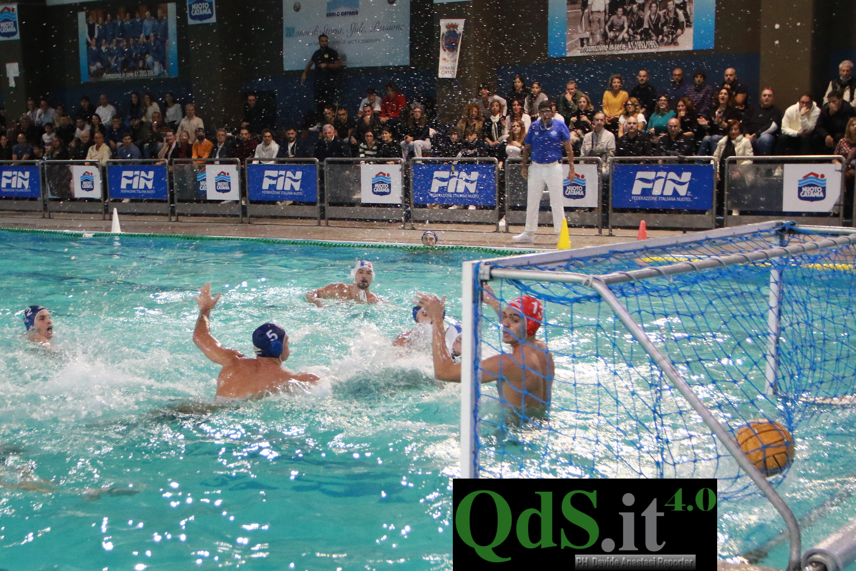 Pallanuoto, prima vittoria della Nuoto Catania contro il Posillipo (11-7)