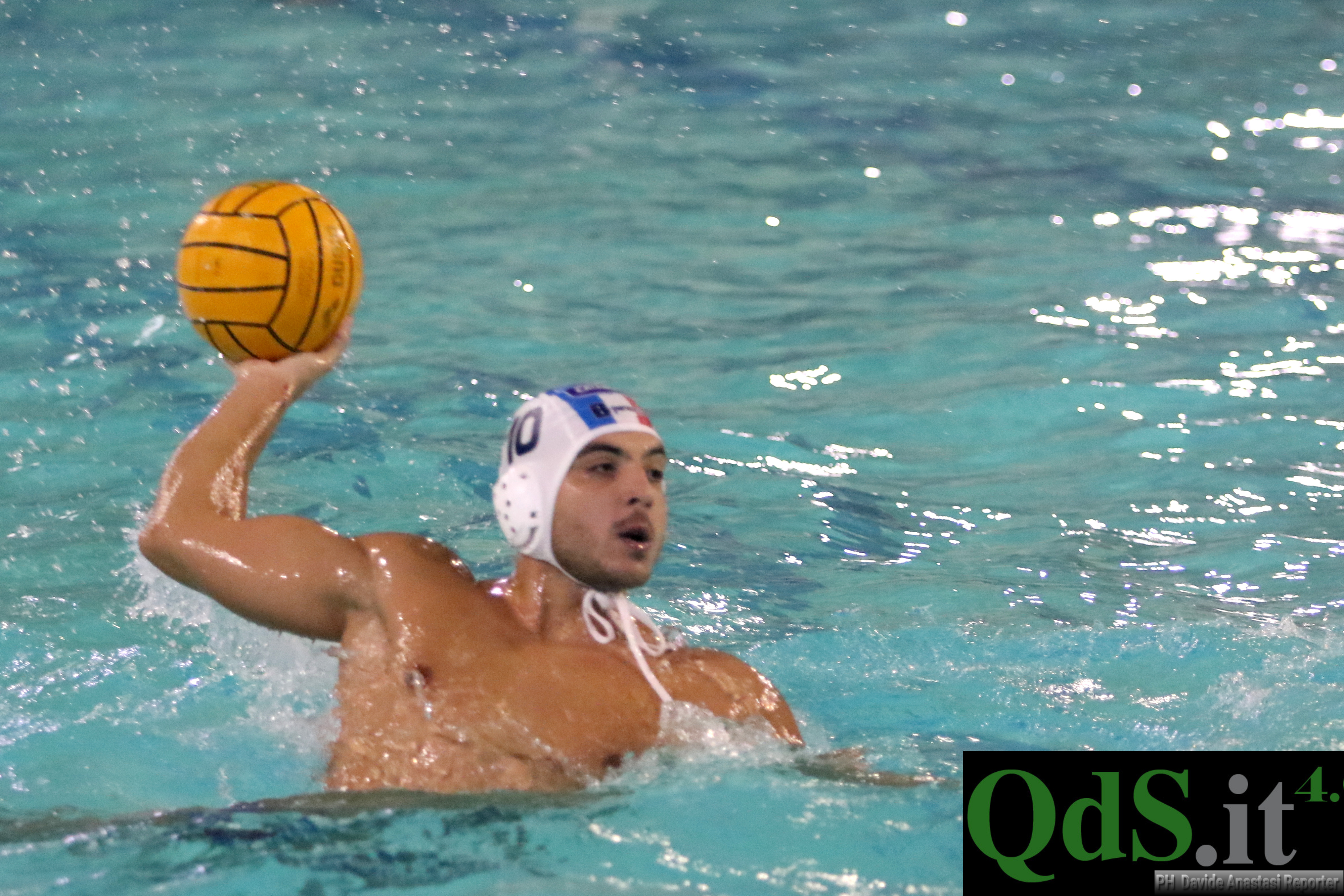 Pallanuoto, prima vittoria della Nuoto Catania contro il Posillipo (11-7)