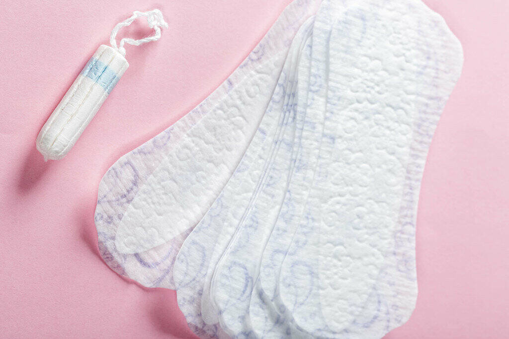 Manovra, raddoppia Iva su assorbenti e prodotti per l’infanzia: cosa cambia