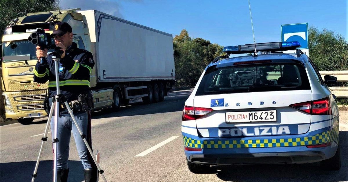 Controlli della Polstrada sull’altà velocità nelle strade siciliane: ecco limiti e sanzioni
