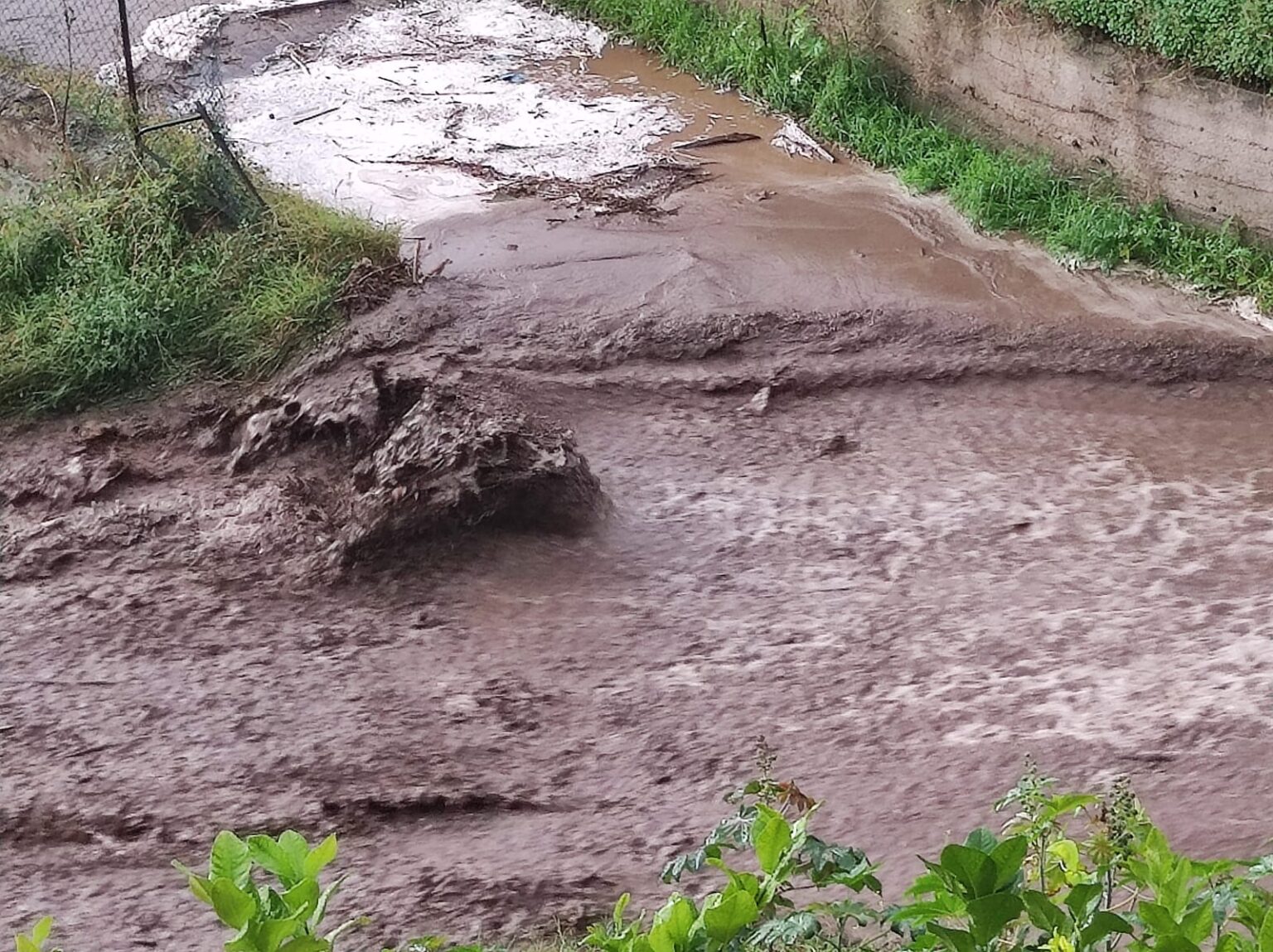 Maltempo protagonista in Sicilia, grandine alle Eolie: temporali nel Catanese