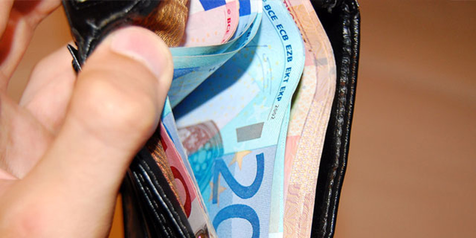 Aumentano reddito e potere d’acquisto delle famiglie, ma si risparmia meno – DATI