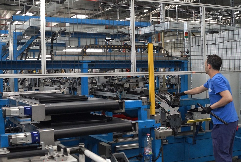 Auto, Ue lancia nuovi standard Euro 7: Acea in allarme