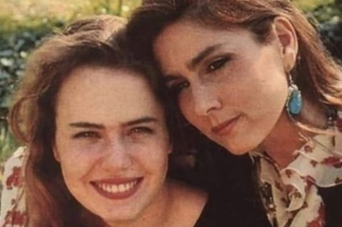 Ylenia Carrisi è viva? Romina Power e le foto della speranza: “Non muore mai”