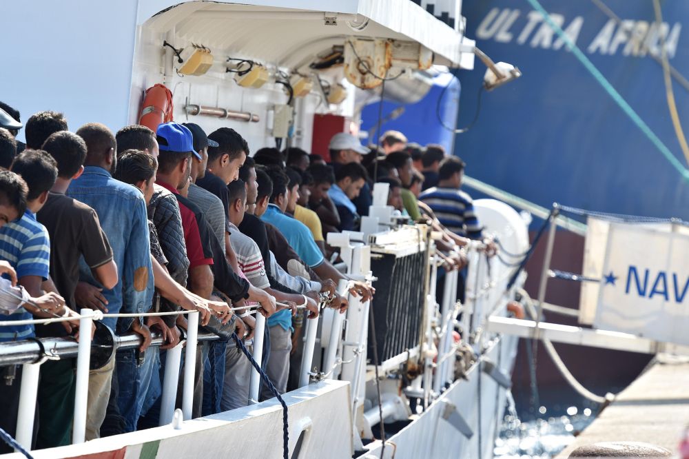 Lampedusa, traffico migranti dalla Libia: cinque fermi per tortura