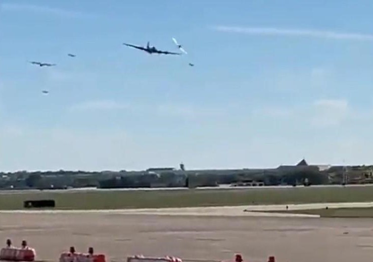 Usa, schianto tra due aerei all’air show di Dallas