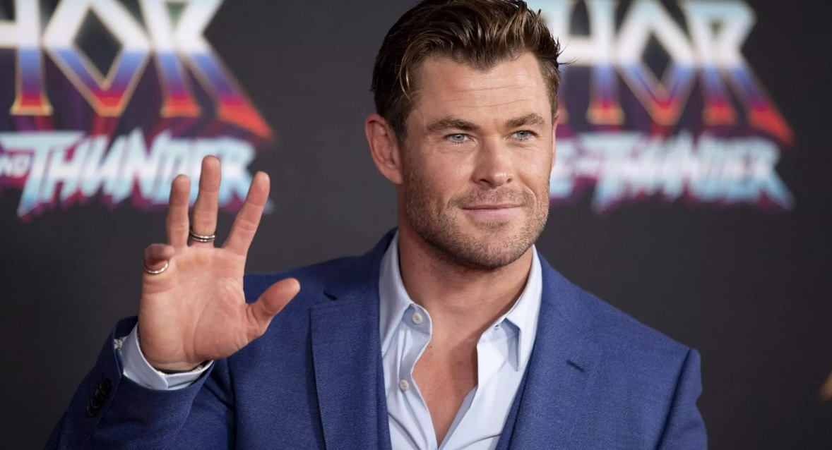 Chris Hemsworth stop al cinema, la rivelazione: “Ho una predisposizione all’Alzheimer”
