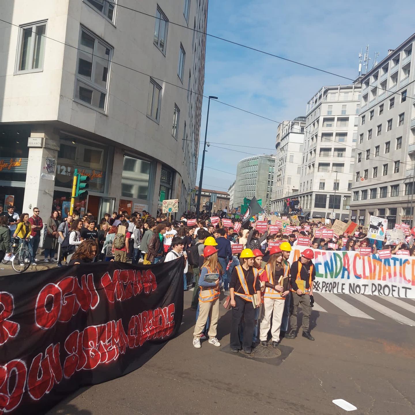 “No Meloni day” in 35 città, Unione Studenti: “In 150mila in piazza”