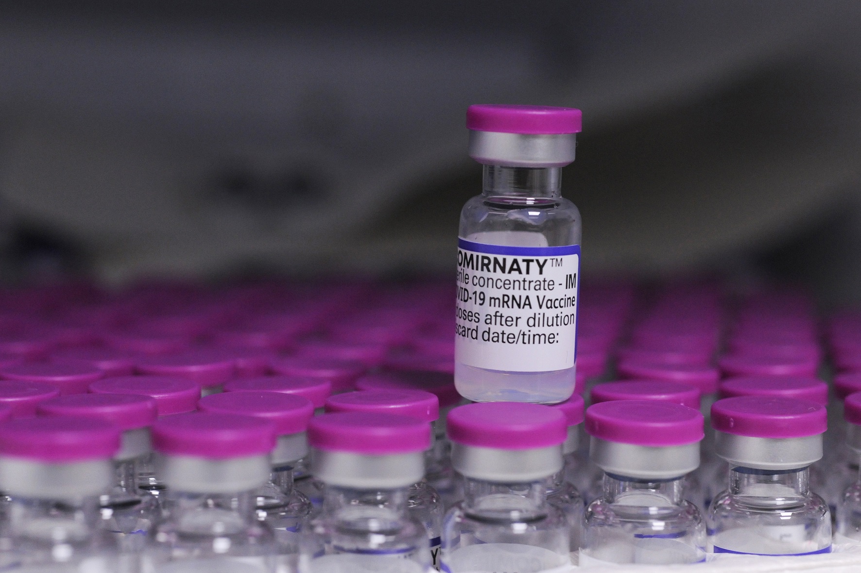 Prima la somministrazione, ora la demonizzazione. Cambio di Governo con scivolone sul tema vaccini