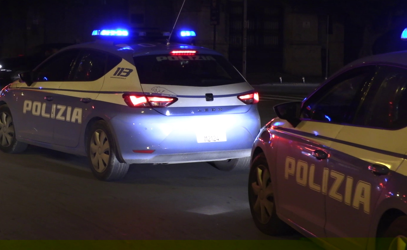 Tentato furto con spaccata in via Lascaris, la Polizia ferma due giovanissimi: ecco chi sono
