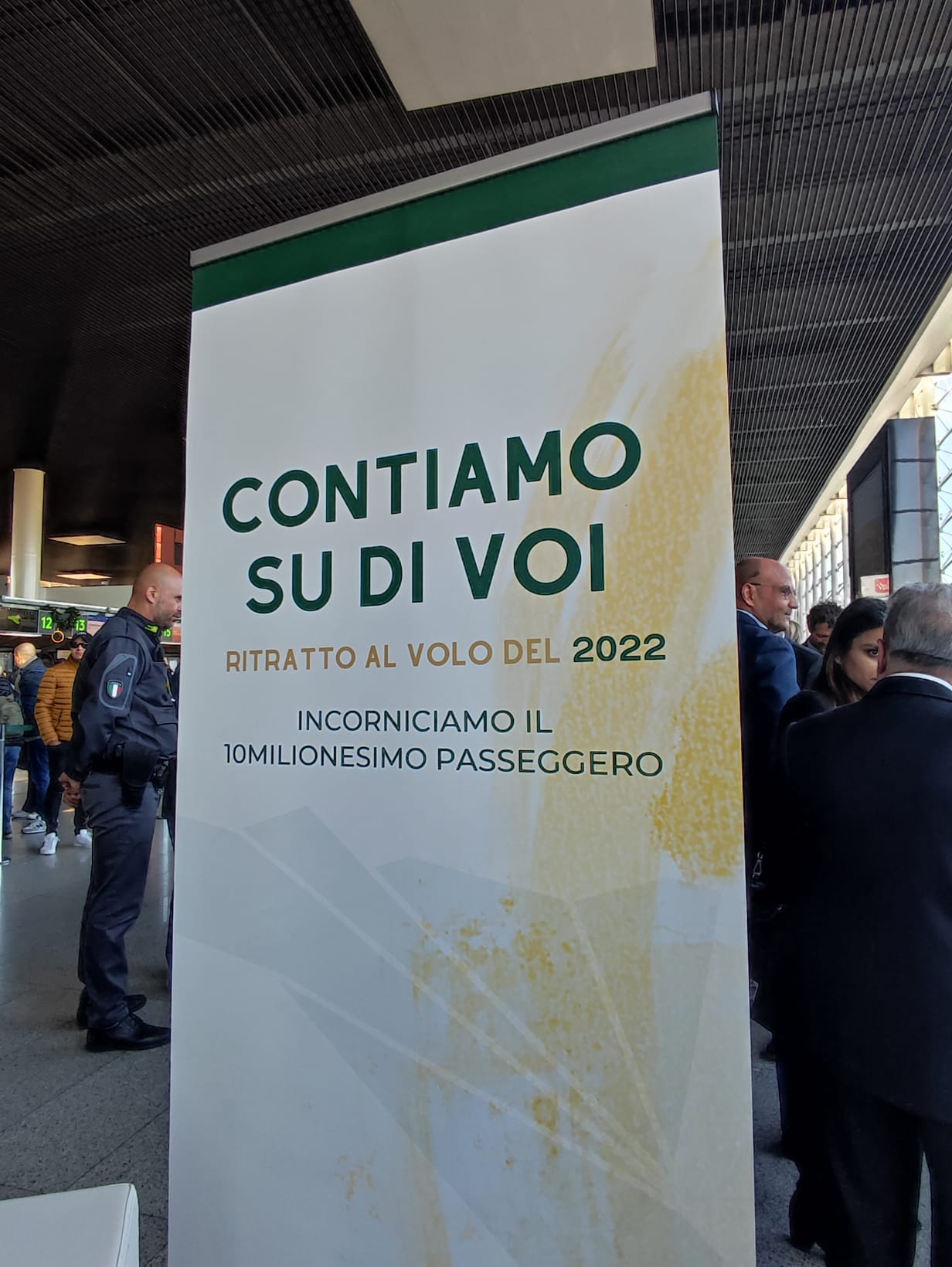L’Aeroporto di Catania festeggia 10 milioni di passeggeri e guarda al 2023: “Verso traguardi più elevati” – VIDEO L’Aeroporto di Catania festeggia 10 milioni di passeggeri e guarda al 2023: “Verso traguardi più elevati” – VIDEO