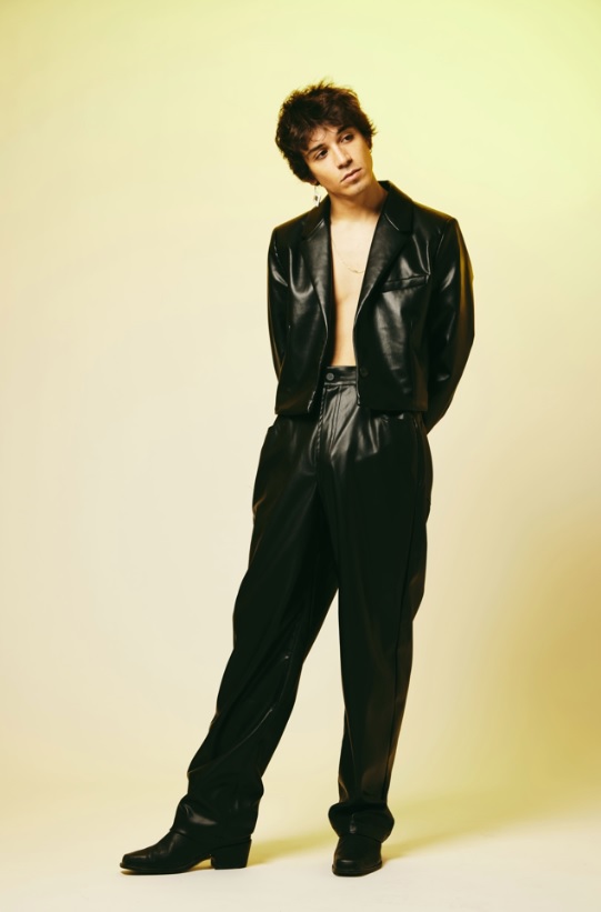 Da “Amici” alle date di Catania e Palermo, Alex Wyse si racconta: “Sicilia mia patria, il mio nuovo disco…”