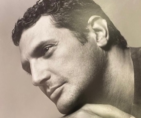 Morto Antonio D’Amico, fu compagno dello stilista Gianni Versace Morto Antonio D’Amico, fu compagno dello stilista Gianni Versace