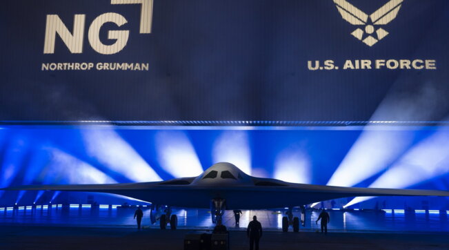 B-21 rider: ecco il nuovo bombardiere nucleare stealth degli Stati Uniti